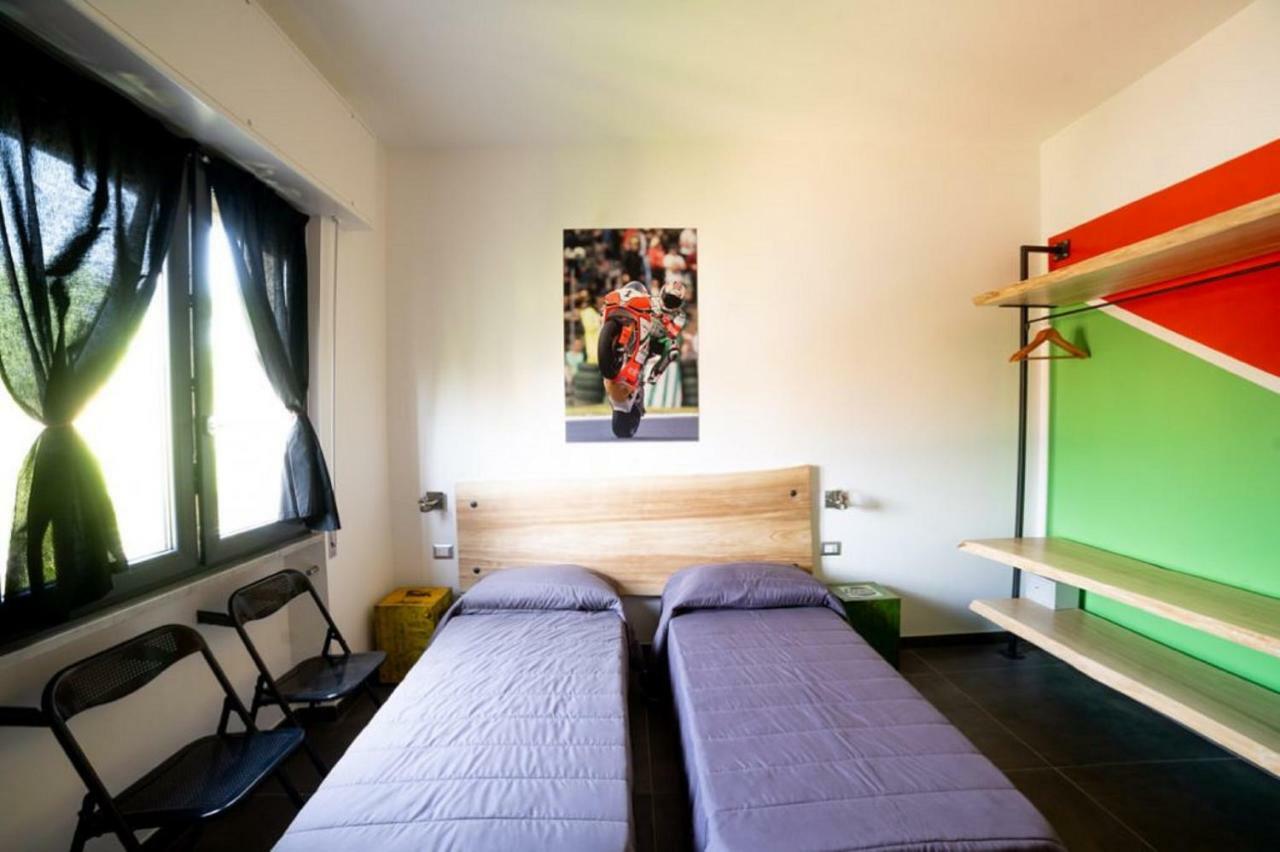 Bed and Breakfast Italian Piston House Sport Moto Rent Millesimo Exterior foto